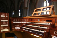 Kleinergrusch16_Seifert_orgel_peter_und_paul_ratingen_spieltisch3_300x200.jpg